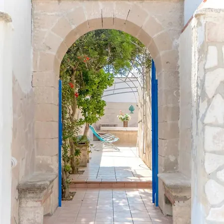 Casa Tulipano 1 Sx A 200 Mt Dal Mare Di Сasa de vacaciones Torre Colimena